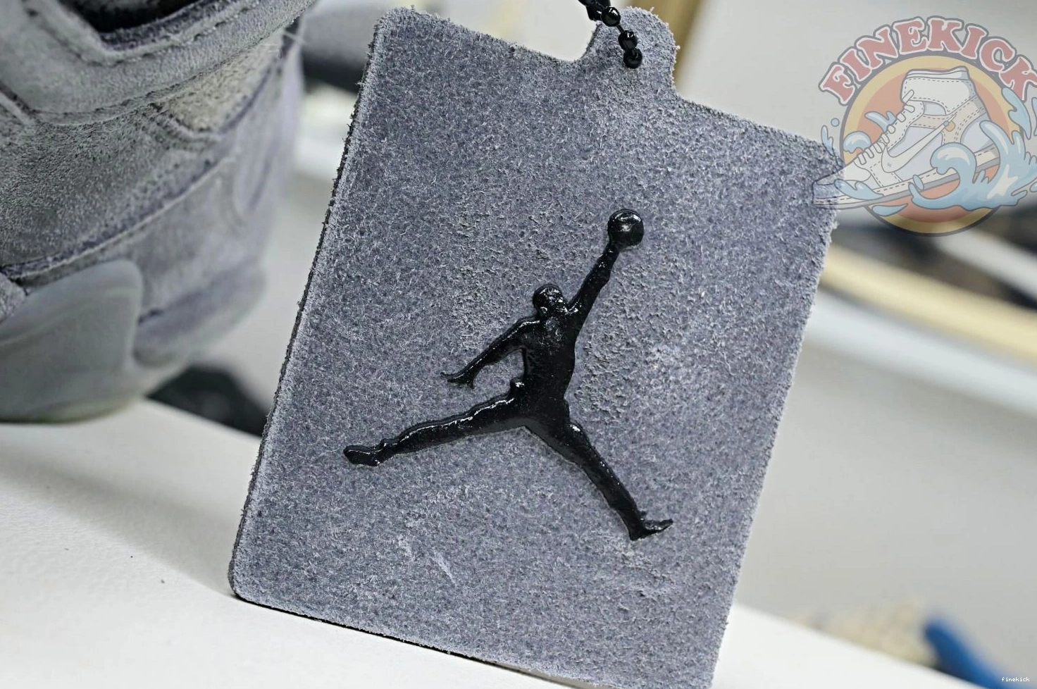 Air kaws Jordan 4 Jordan retro 0103